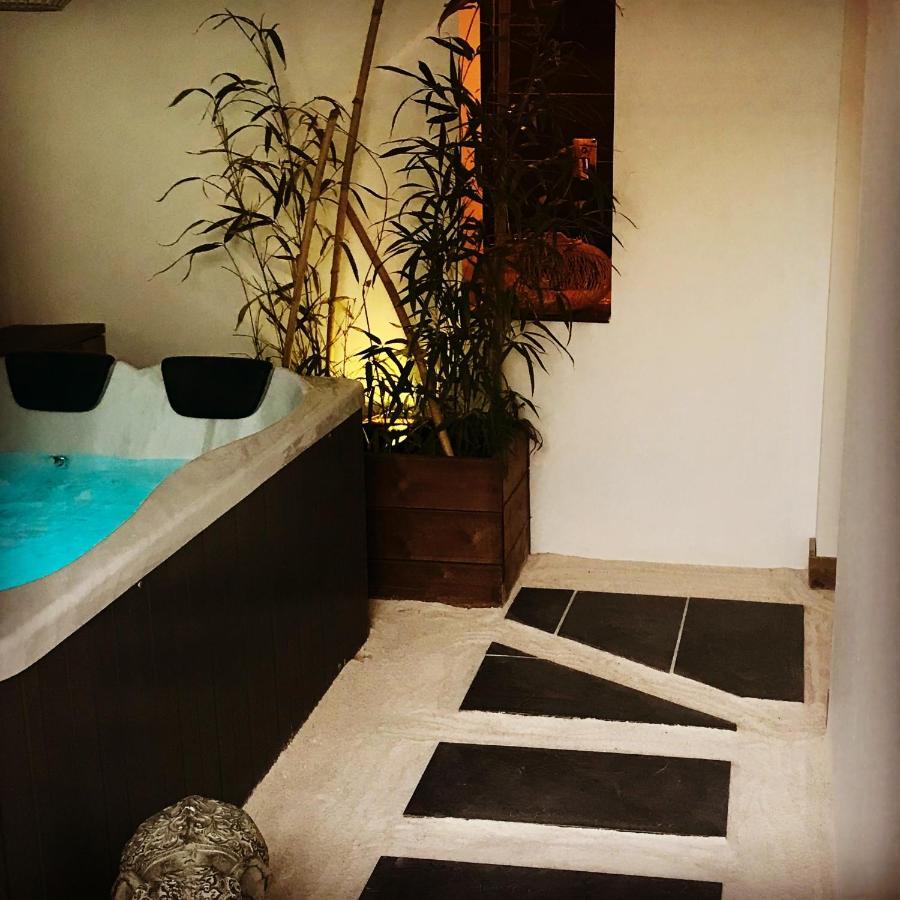 O5Sens Bed & Breakfast Agde Bagian luar foto